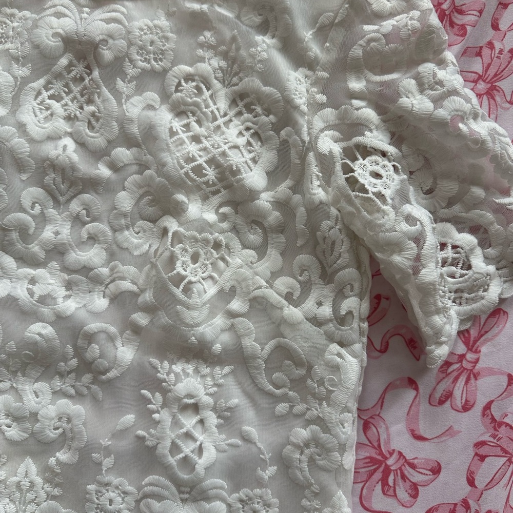 White Lace Top - Picture 6 of 8